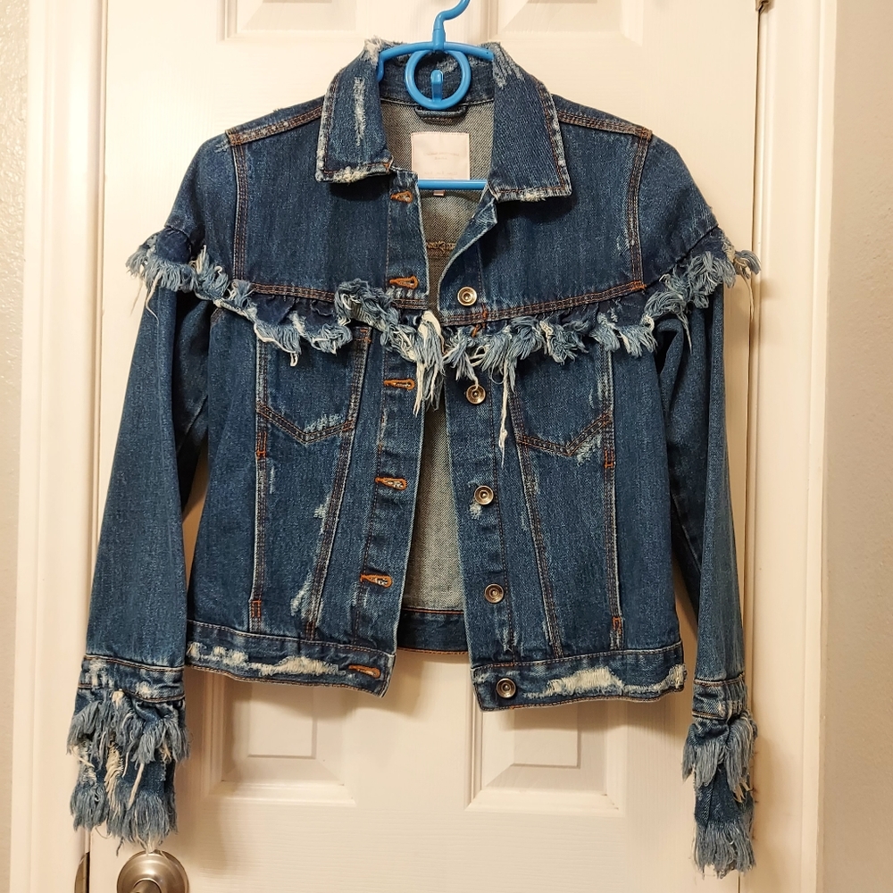 Zara trafaluc fringe denim jacket. Nwot size s